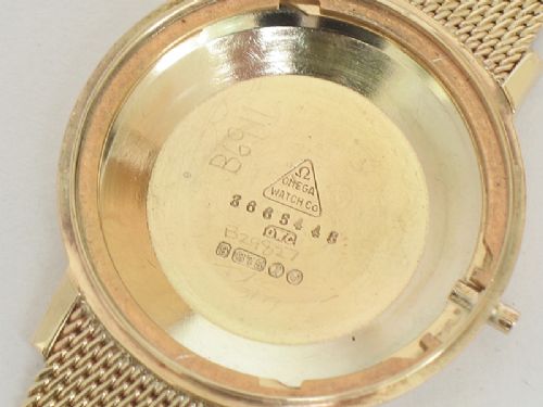 fig 7. STUNNING SOLID 9CT GOLD OMEGA SEAMASTER AUTOMATIC VINTAGE MENS WATCH WITH ORIGINAL BOX