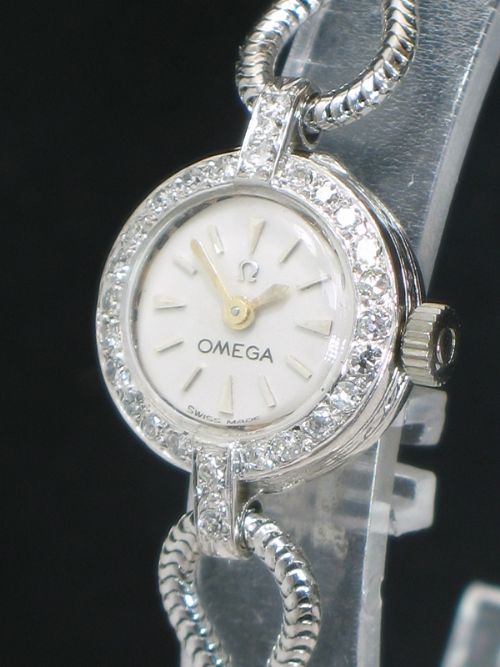 fig 3. DELIGHTFUL OMEGA PLATINUM AND DIAMOND LADIES VINTAGE COCKTAIL WATCH C1960