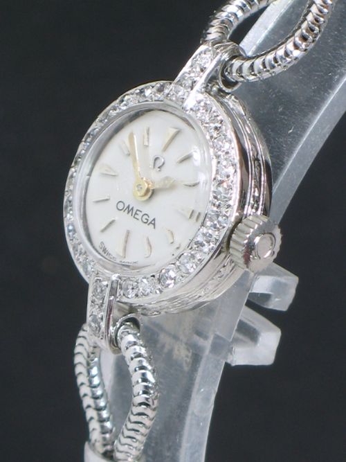 fig 4. DELIGHTFUL OMEGA PLATINUM AND DIAMOND LADIES VINTAGE COCKTAIL WATCH C1960