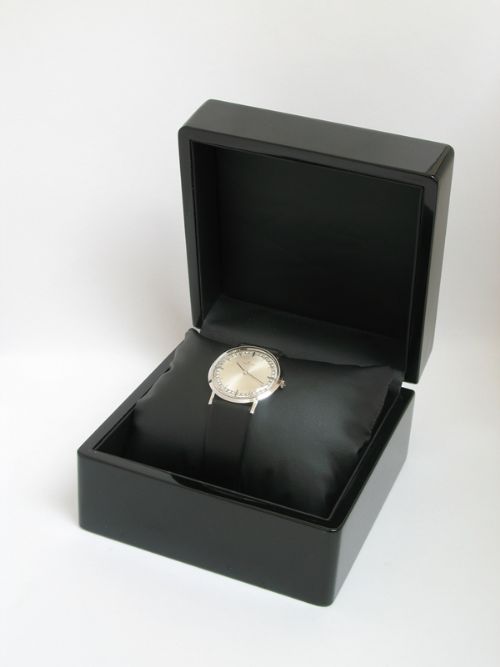 fig 7. RARE OMEGA SOLID 14CT WHITE GOLD AND DIAMOND CALIBRE 620 VINTAGE WATCH