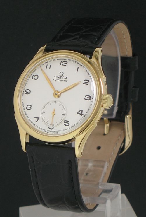 Rare Solid 18ct Gold Omega Automatic Bumper Cal 28.10rapc Mens Vintage Watch C1945
