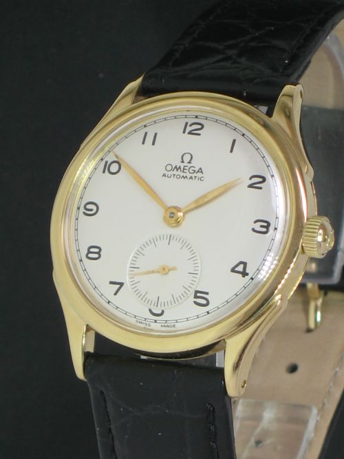 fig 2. RARE SOLID 18CT GOLD OMEGA AUTOMATIC BUMPER CAL 28.10RAPC MENS VINTAGE WATCH C1945