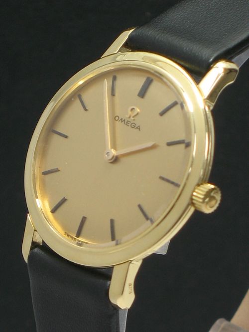 fig 3. BEAUTIFUL LARGE DIAL SOLID 18CT GOLD VINTAGE OMEGA LADIES WATCH