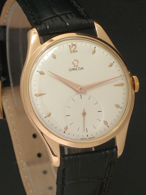 fig 4. RARE SOLID 18CT ROSE GOLD OMEGA TRESOR CAL 265 Ref 2620 OVERSIZE MENS WATCH C1949