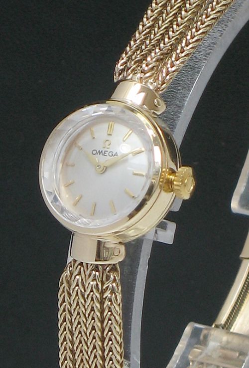 fig 2. EXQUISITE SOLID 9CT GOLD LADIES OMEGA COCKTAIL WATCH WITH BOX C1958