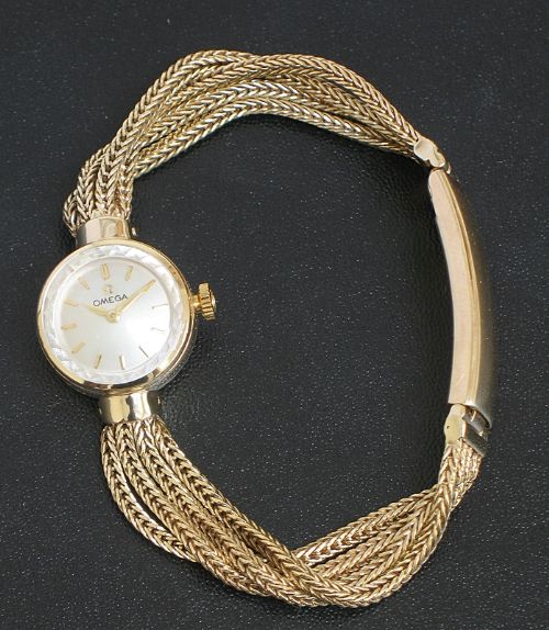 fig 4. EXQUISITE SOLID 9CT GOLD LADIES OMEGA COCKTAIL WATCH WITH BOX C1958