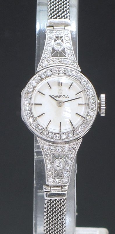 Beautiful Omega Platinum and Diamond Ladies Cocktail Watch C1950