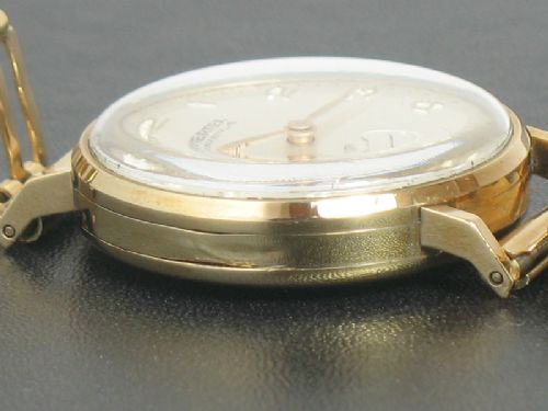 fig 4. ORIGNAL SOLID 9CT GOLD VERTEX REVUE MENS WATCH AND BRACELET C1959