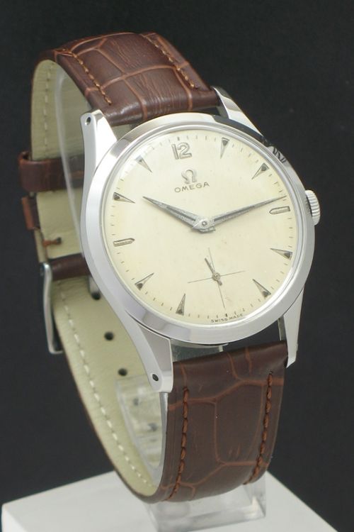 fig 1. ORIGINAL OMEGA CALIBRE 266 MENS VINTAGE WATCG C1954