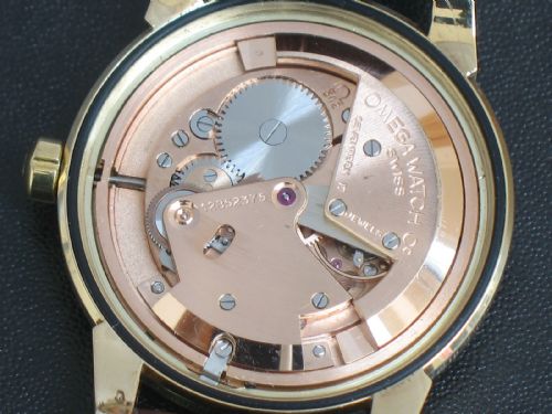 fig 7. Incredibly rare Captain Hunter's Omega Seamaster Oversize Deluxe in solid 14ct gold c1953