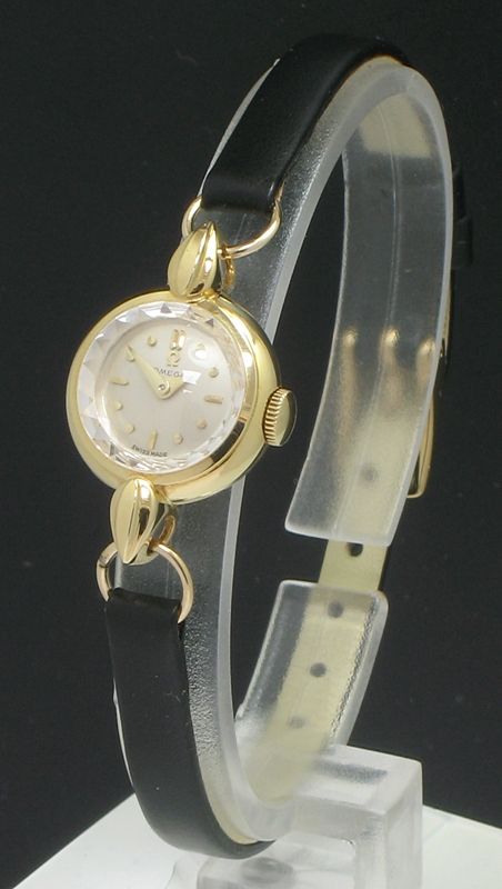 Lovely Solid 18ct Gold Omega Ladies Cocktail Watch C1954