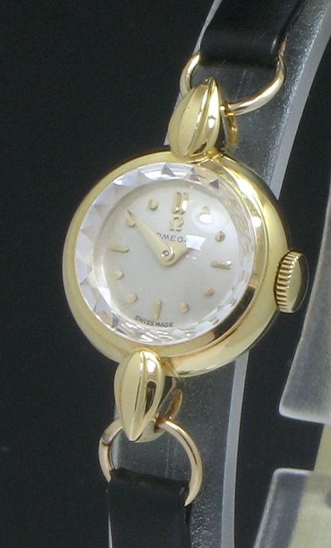fig 4. LOVELY SOLID 18CT GOLD OMEGA LADIES COCKTAIL WATCH C1954
