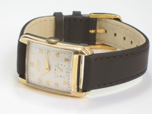 fig 2. SUPERB ORIGINAL MINT CONDITION SOLID 9CT GOLD ROTARY WATCH WITH BOX AND PAPERS C1950