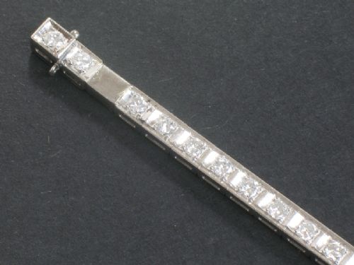 fig 5. ABSOLUTELY STUNNING LONGINES PLATINUM AND DIAMOND LADIES ART DECO COCKTAIL WATCH C1940