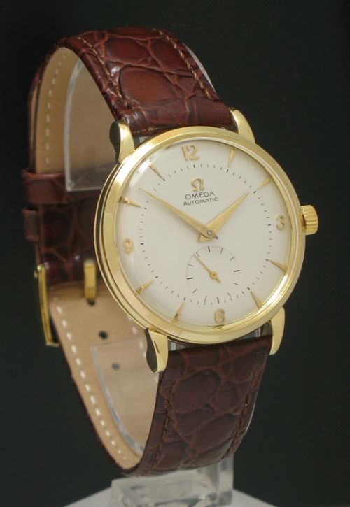 Wonderful Solid 18ct Gold Omega Automatic Bumper Mens Vintage Watc C1949