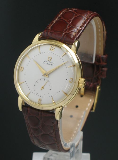 fig 1. WONDERFUL SOLID 18CT GOLD OMEGA AUTOMATIC BUMPER MENS VINTAGE WATC C1949