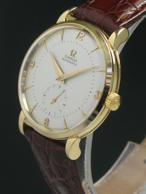 fig 4. WONDERFUL SOLID 18CT GOLD OMEGA AUTOMATIC BUMPER MENS VINTAGE WATC C1949