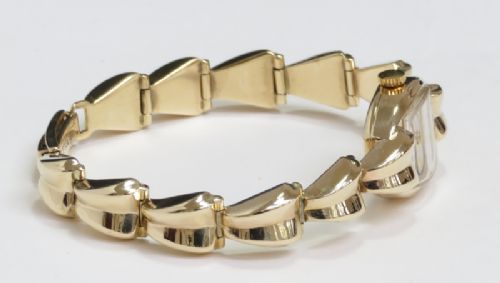 fig 2. LOVELY SOLID 9CT GOLD ROLEX TUDOR LADIES COCKTAIL WATCH C1954-55