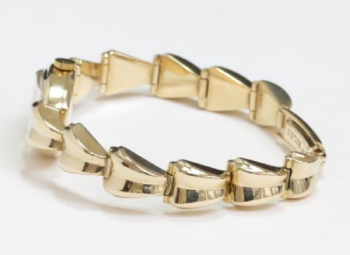 fig 6. LOVELY SOLID 9CT GOLD ROLEX TUDOR LADIES COCKTAIL WATCH C1954-55