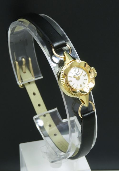 fig 3. VERY PRETTY SOLID 18CT GOLD GIRARD PERREGAUX LADIES COCKTAIL WATCH C1959