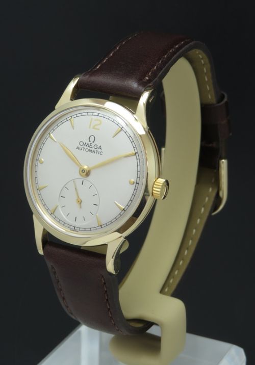 Superb Solid 9ct Gold Omega Automatic Bumper Mens Vintage Watch C1948