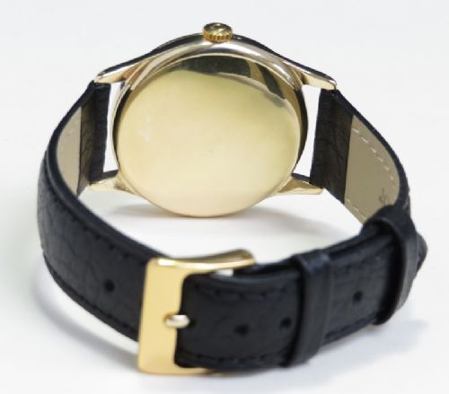 fig 2. STUNNING SOLID 9CT GOLD OMEGA CALIBRE 30T2 MENS VINTAGE WATCH C1948