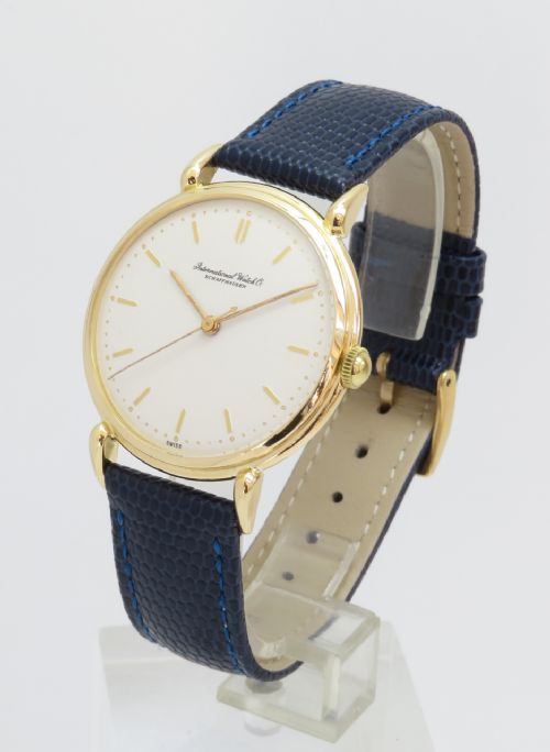 fig 2. STUNNING SOLID 18CT GOLD OVERSIZE INTERNATIONAL WATCH COMPANY (IWC) MENS VINTAGE WATCH C1948