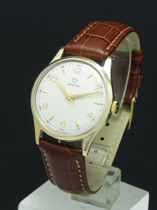 fig 1. CLASSIC SOLID 9CT GOLD OMEGA CALIBRE 286 MENS VINTAGE WATCH C1951-52