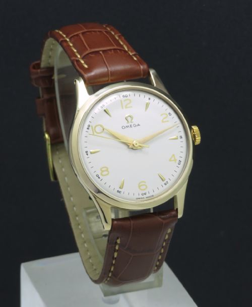 fig 2. CLASSIC SOLID 9CT GOLD OMEGA CALIBRE 286 MENS VINTAGE WATCH C1951-52
