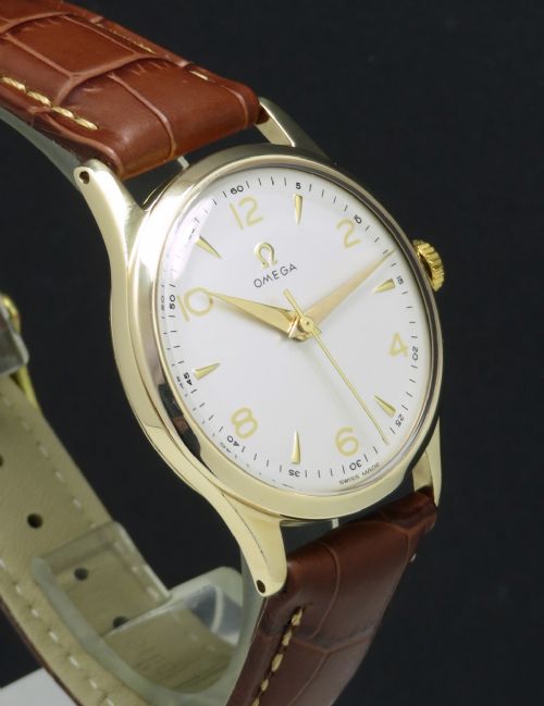 fig 3. CLASSIC SOLID 9CT GOLD OMEGA CALIBRE 286 MENS VINTAGE WATCH C1951-52