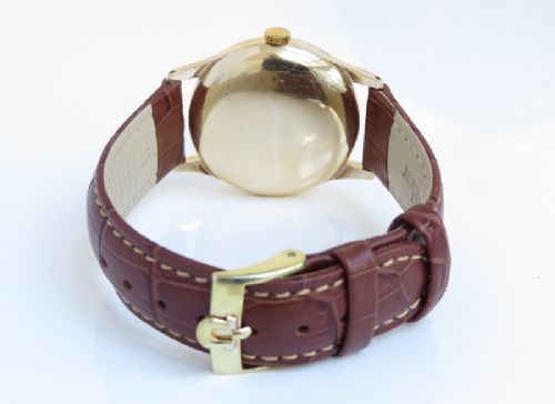 fig 5. CLASSIC SOLID 9CT GOLD OMEGA CALIBRE 286 MENS VINTAGE WATCH C1951-52