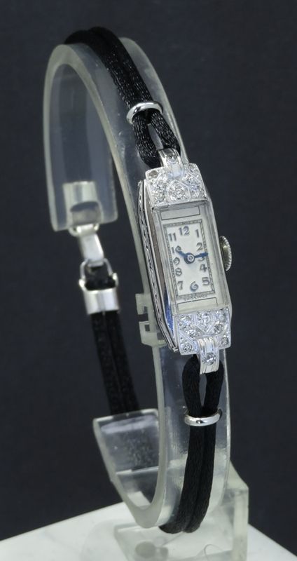 fig 4. LOVELY LONGINES PLATINUM AND DIAMOND LADIES COCKTAIL WATCH C1940