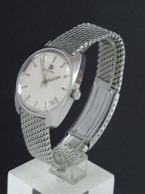 fig 2. WONDERFUL ORIGINAL ZENITH CALIBRE 2562C WITH DATE MENS VINTAGE WATCH C1969