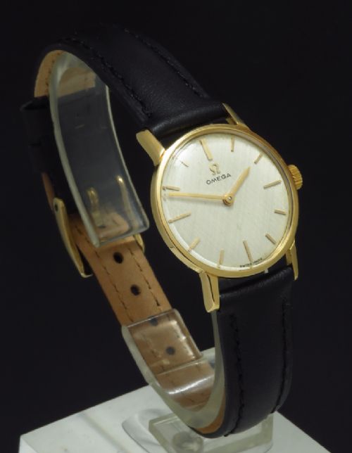 fig 2. WONDERFUL SOLID 18CT GOLD OMEGA LADIES COCKTAIL WATCH C1964