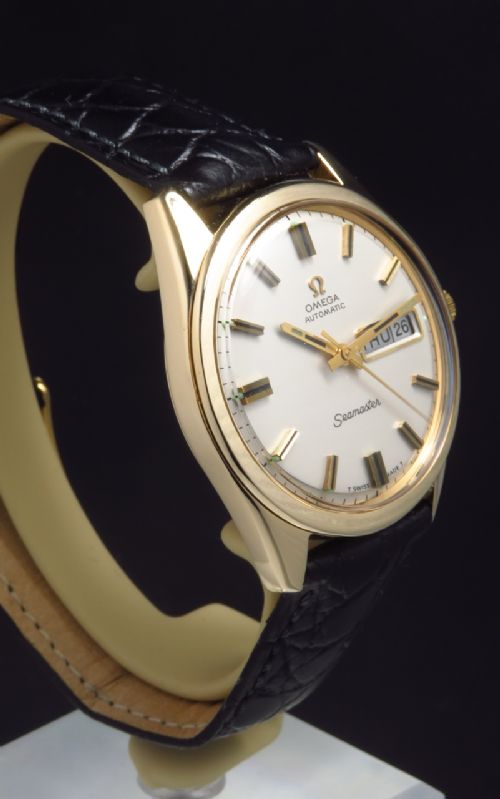 fig 3. WONDERFUL SOLID 9CT GOLD OMEGA SEAMASTER AUTOMATIC DAY DATE OVERSIZE MENS VINTAGE WATCH C1968
