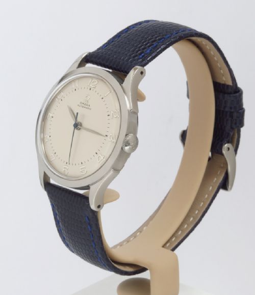 fig 4. OMEGA AUTOMATIC BUMPER VINTAGE WATCH c1949. Calibre 351, Serial number 11571802.