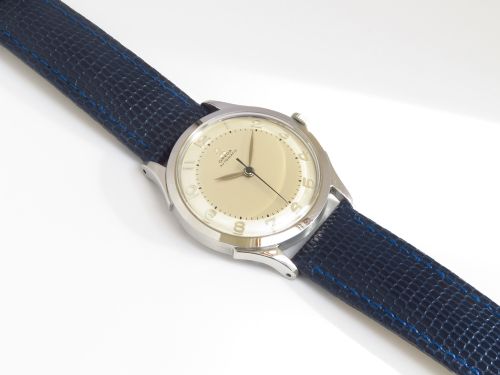 fig 5. OMEGA AUTOMATIC BUMPER VINTAGE WATCH c1949. Calibre 351, Serial number 11571802.
