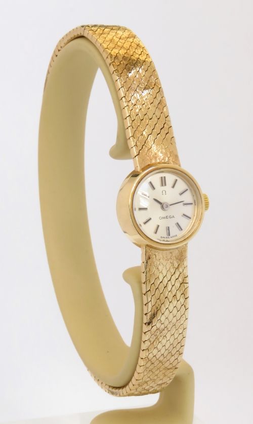 fig 1. LOVELY MINT CONDITION SOLID 9CT GOLD OMEGA LADIES COCKTAIL WATCH WITH BOX C1965