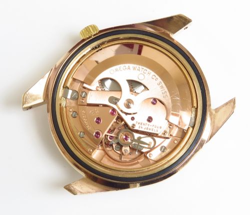 fig 2. STUNNING SOLID 9CT GOLD OMEGA SEAMASTER DAY DATE OVERSIZE MENS VINTAGE WATCH C1968
