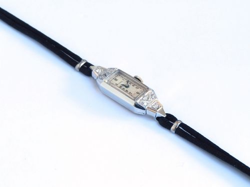 fig 5. PRETTY SOLID 18CT WHITE GOLD CHOPARD ESZEHA LADIES ART DECO COCKTAIL WATCH C1940