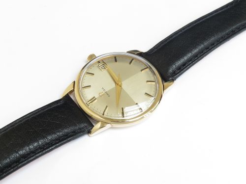 fig 6. STUNNING SOLID 9CT GOLD OMEGA CALIBRE 610 WITH HARLEQUIN DIAL c1964