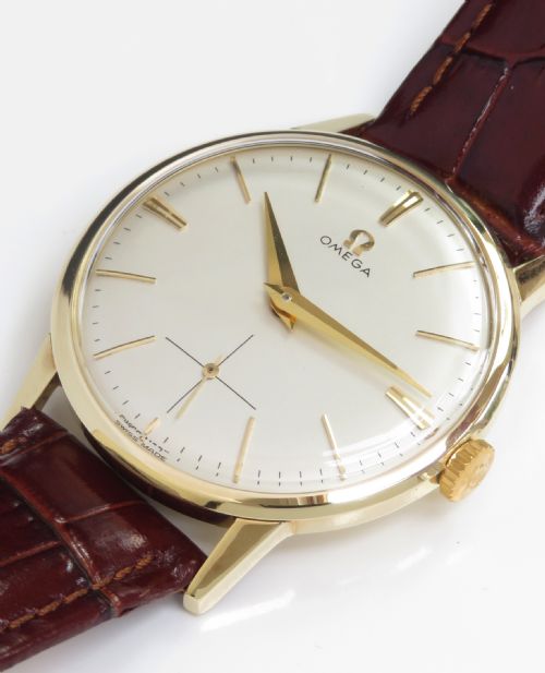 Solid 14ct 14k Gold Omega Calibre 268 Mens Vintage Watch C1960