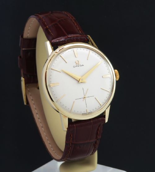fig 1. SOLID 14CT 14K GOLD OMEGA CALIBRE 268 MENS VINTAGE WATCH C1960