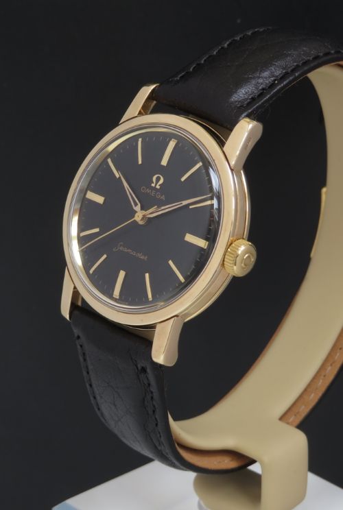fig 1. SOLID 9CT GOLD OMEGA SEAMASTER CALIBRE 520 MENS VINTAGE WATCH C1959
