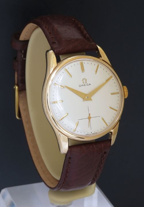 fig 1. SUPERB SOLID 9CT GOLD OMEGA CALIBRE 268 MENS VINTAGE WATCH C1963