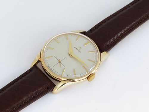 fig 4. SUPERB SOLID 9CT GOLD OMEGA CALIBRE 268 MENS VINTAGE WATCH C1963