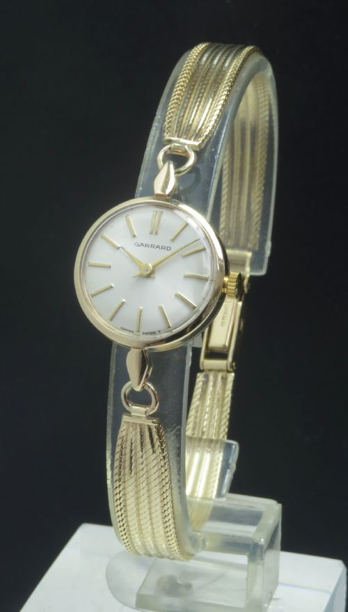 Very Pretty Solid 9ct Gold Ladies Vintage Watch by Garrard the Crown Jewellers C1968