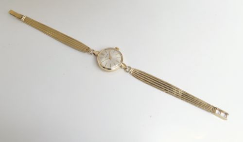 fig 6. VERY PRETTY SOLID 9CT GOLD LADIES VINTAGE WATCH BY GARRARD THE CROWN JEWELLERS C1968