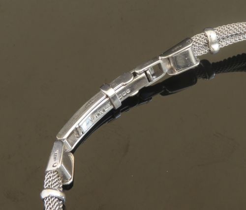 fig 6. BEAUTIFUL UNIVERSAL GENEVE PLATINUM AND DIAMOND LADIES COCKTAIL WATCH C1950