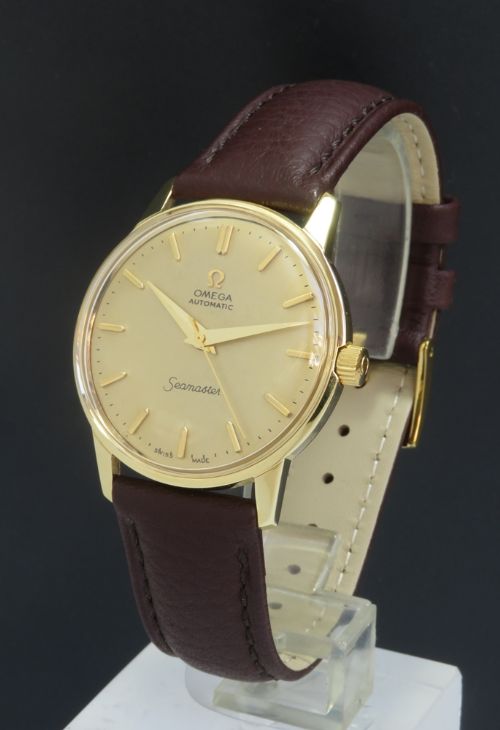 fig 2. STUNNING SOLID 18CT 18K OMEGA SEAMASTER AUTOMATIC REFERENCE 165.001 MENS VINTAGE WATCH C1966